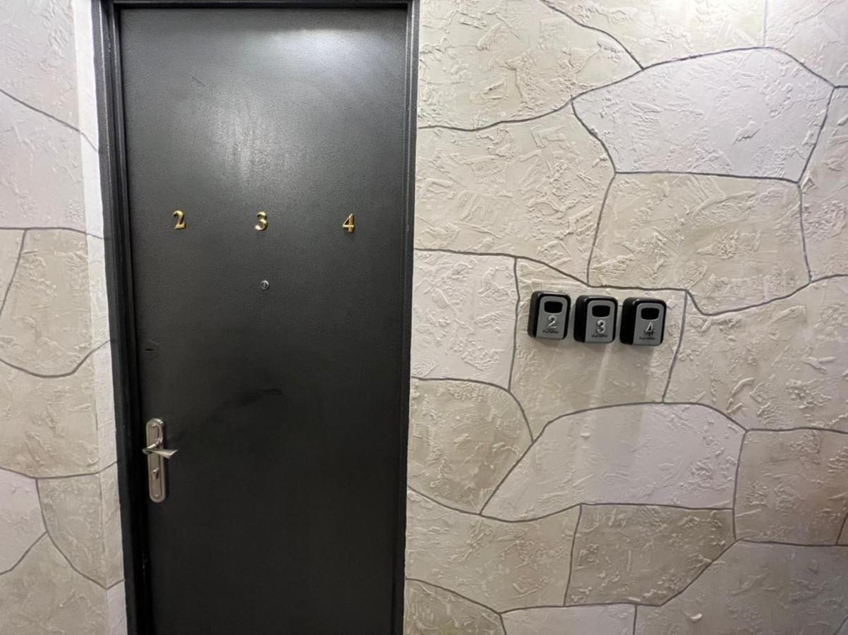Central Park Apartments In Тбилиси Экстерьер фото