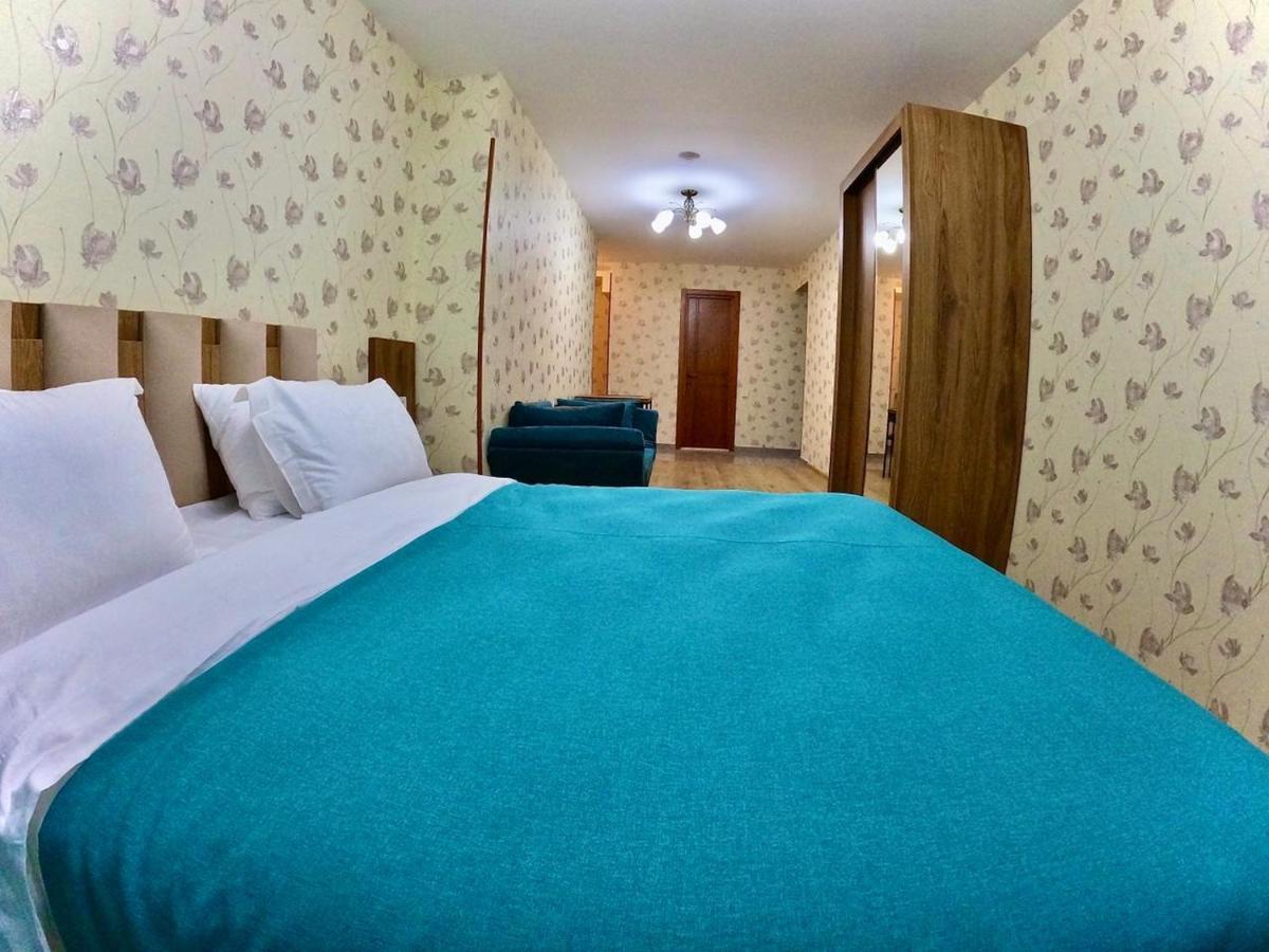 Central Park Apartments In Тбилиси Экстерьер фото