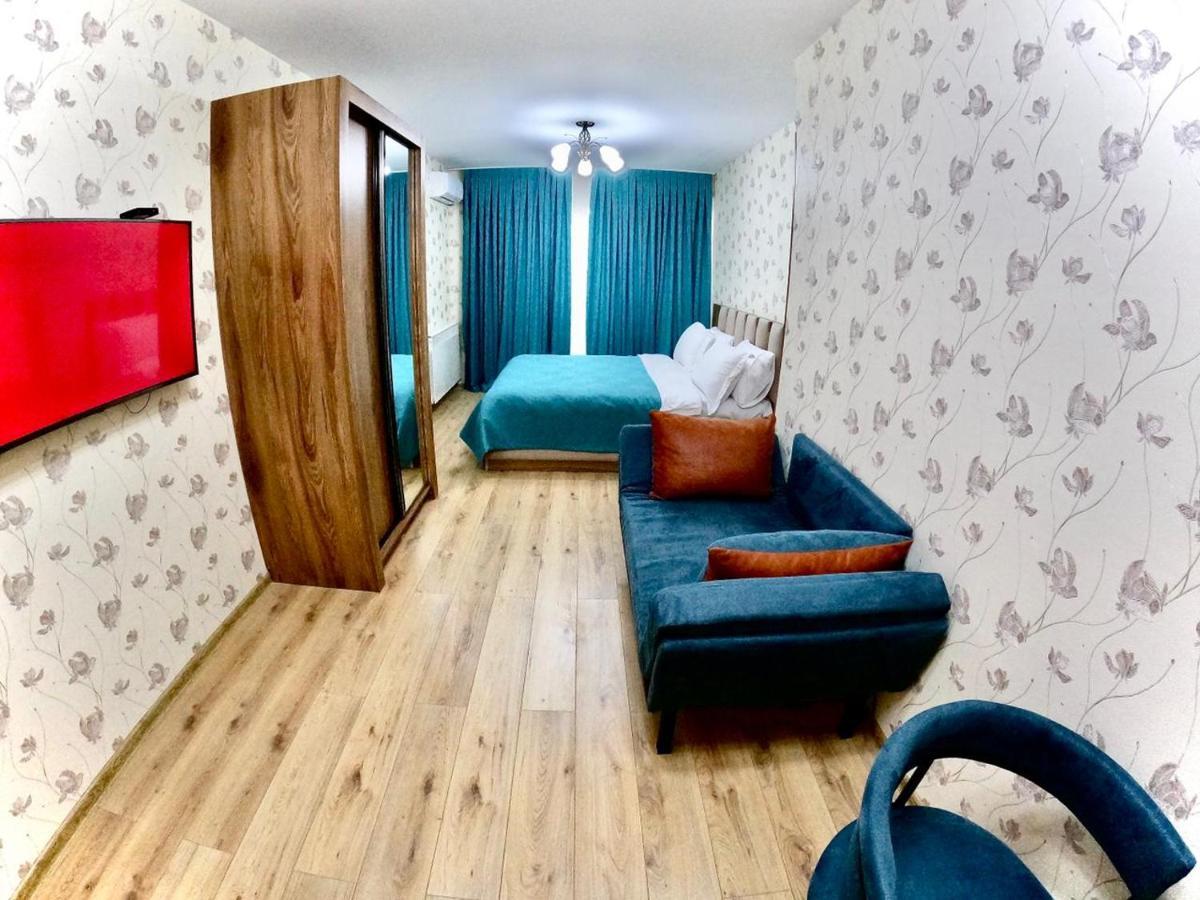Central Park Apartments In Тбилиси Экстерьер фото