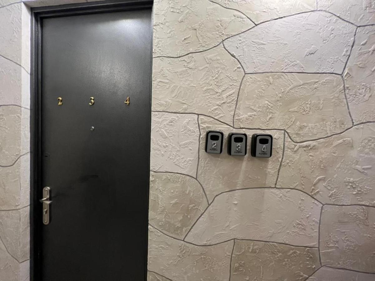Central Park Apartments In Тбилиси Экстерьер фото