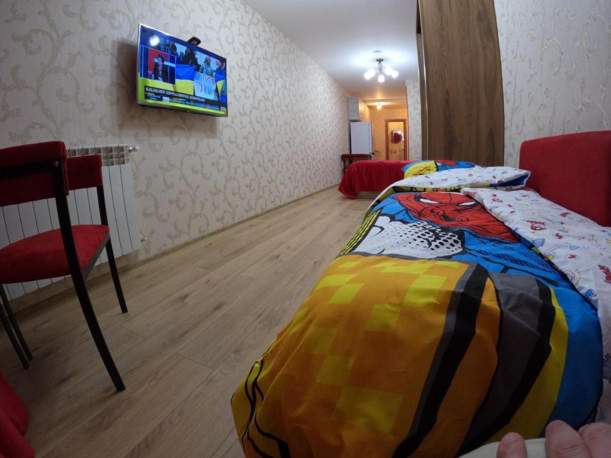 Central Park Apartments In Тбилиси Экстерьер фото